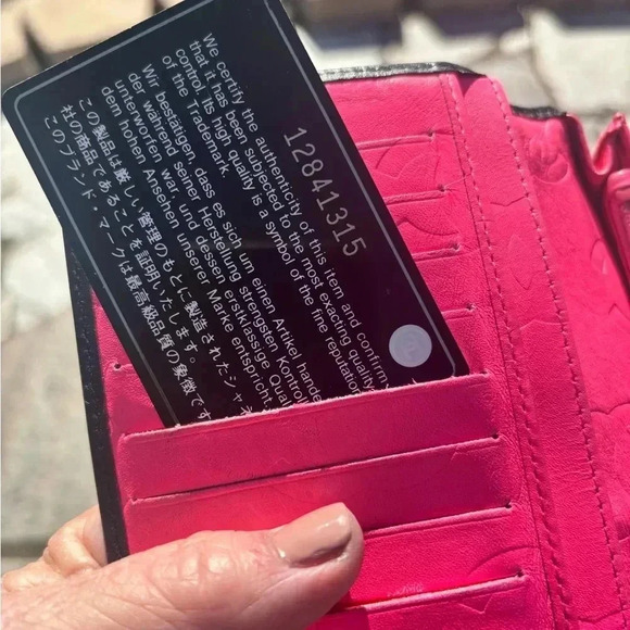 “CHANNEL” 💯 Authentic Combon line Lambskin long bifold wallet comes with card - Picture 10 of 13